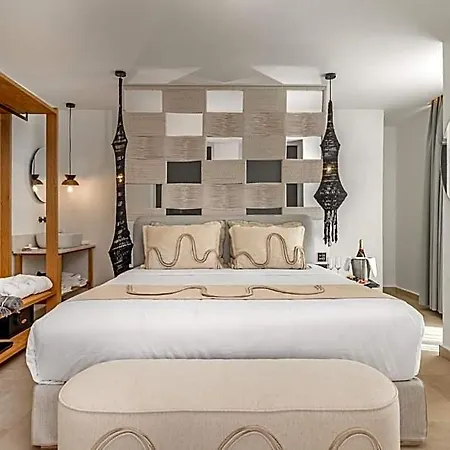 White Boutique Hotel Andimakhia