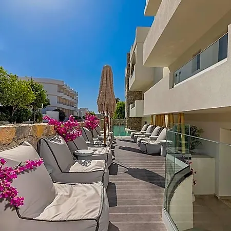 White Boutique Hotel Andimakhia