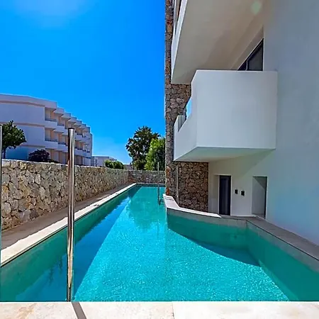 White Boutique 5*
