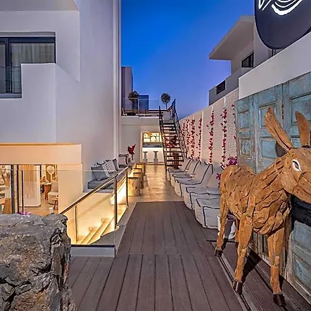 Hotel White Boutique 5*